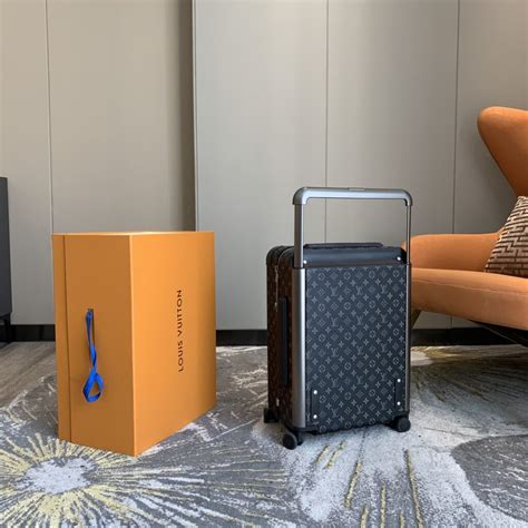 louis vuitton luggage horizon 55 price
